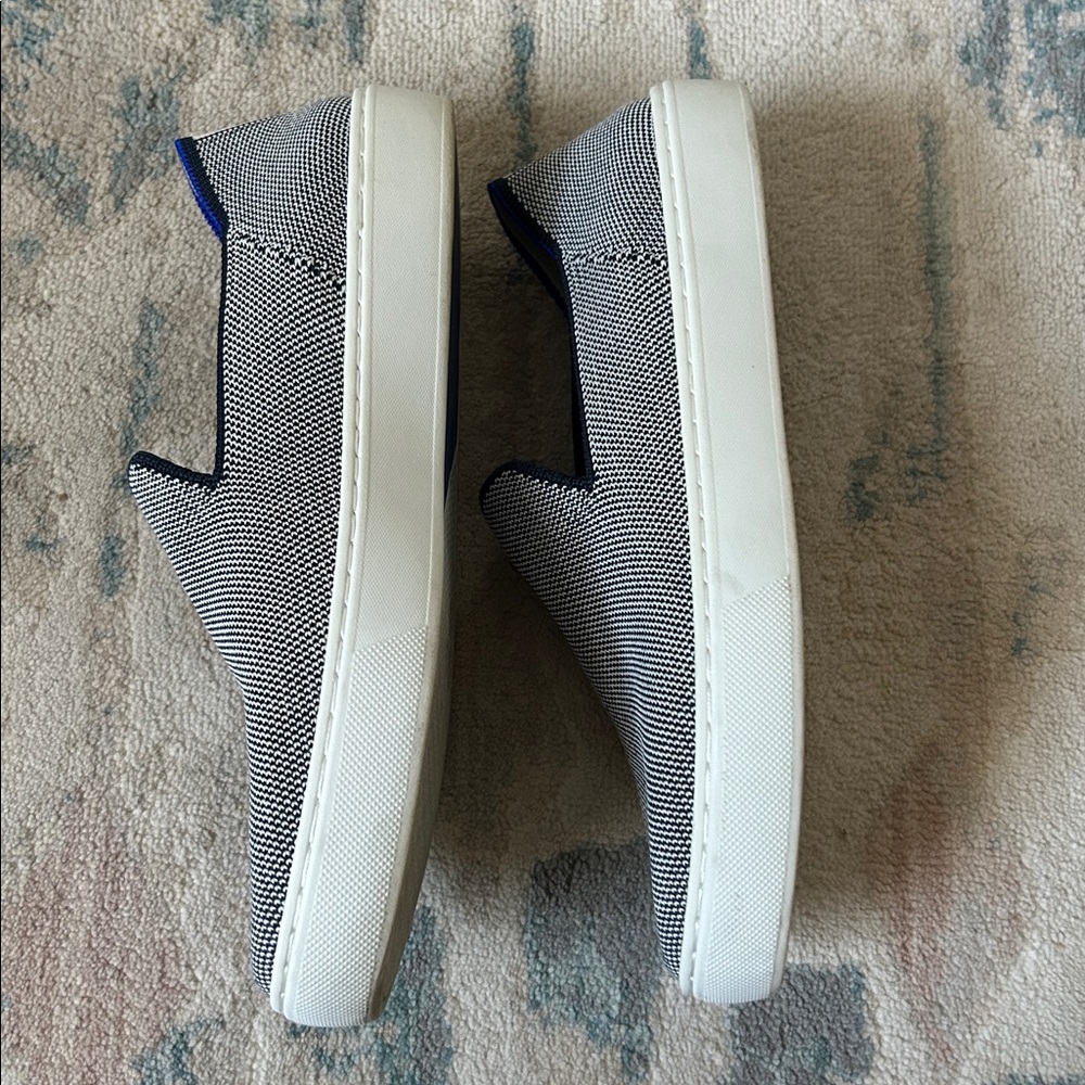 Rothy’s sneakers navy and white size 7 - Picture 2 of 7